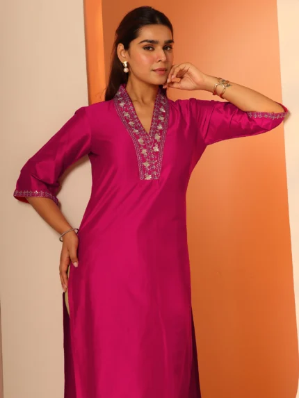 Pink Embellished Silk Blend Straight Kurta