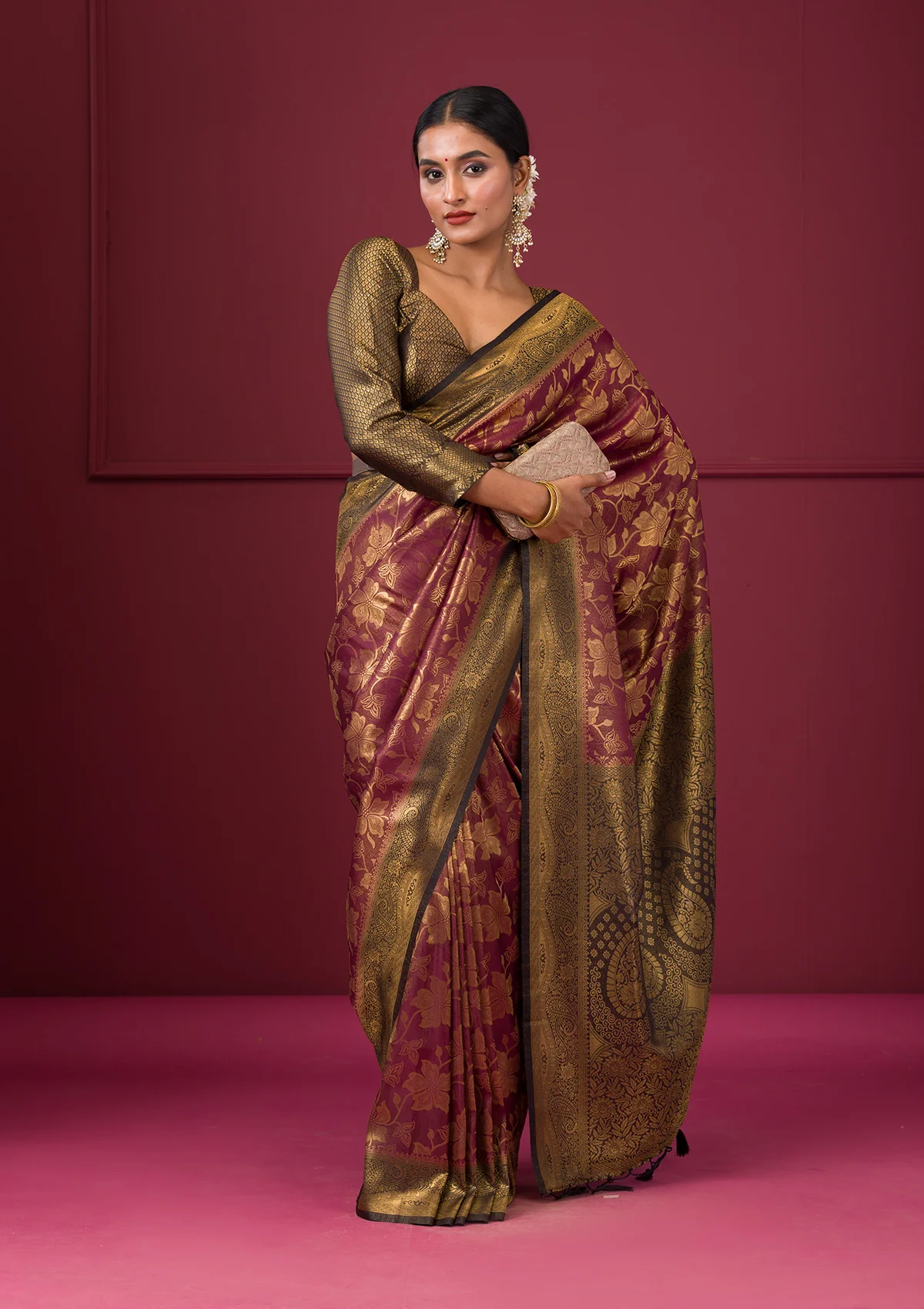 koskii-maroon-zariwork-softsilk-designer-saree-saus0038815_maroon_1_10.webp Maroon Zariwork Soft Silk Saree - Image 1